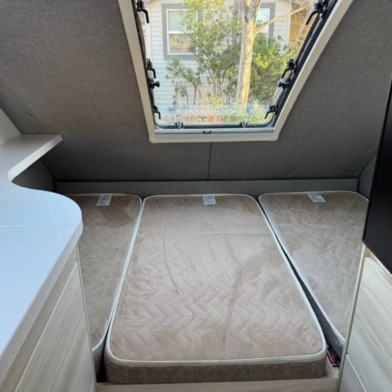 Custom Camper Van Travel Trail - огляд і ціна Outdoor Adventure Rv